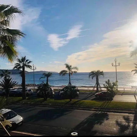 Luxe Et Charme Mediterraneen Face A La Promenade Des Appartamento Nizza